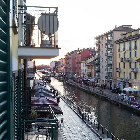 Apartman Easylife - Charme E Comfort Nel Cuore Dei Navigli
