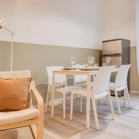 Easylife - Charme E Comfort Nel Cuore Dei Navigli *