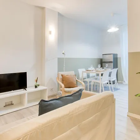 Easylife - Charme E Comfort Nel Cuore Dei Navigli Milan